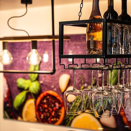 Great Polonia Dwarf Wroclaw Bed & Breakfast エクステリア 写真